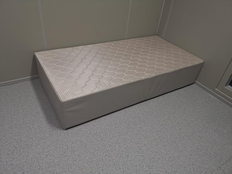 防撞軟包床辦案區(qū)防撞家具（星美建材軟包直銷(xiāo)廠家）